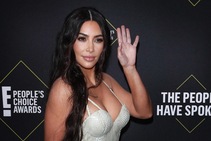 Kim Kardashian, a Milano Cortina la ringraziano e lei si arricchisce