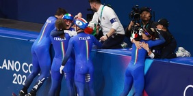 Italia show, oro nella staffetta mista di short track: Fontana nella leggenda!