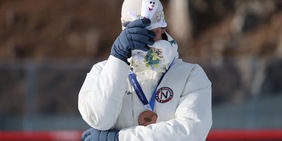 La fidanzata tradita risponde a Laegreid: "Difficile perdonarlo. Lui sa tutto...". E in Norvegia piovono le polemiche per il gossip