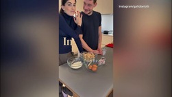 In cucina con Belotti, il gallo diventa chef