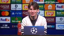 De Roon scherza: "In otto anni sono invecchiato"