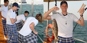 Sinner e Alcaraz a pesca insieme a Doha: sorrisi e grandi risate con Medvedev e Rublev