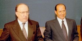Berlusconi e il Milan, il retroscena di Confalonieri sull’acquisto: “Firmammo nello studio di un interista”