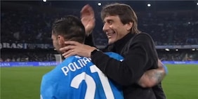 La battuta di Conte a Politano fa ridere tutti: "Dai che per una volta..."