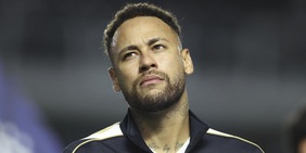 Neymar, la cuoca gli fa causa: quanto guadagnava e quante ore lavorava al giorno