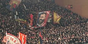 De Rossi ha già conquistato i tifosi del Genoa: lo striscione apparso in curva rivela tutto