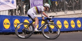 Pogacar ha vinto la Milano-Sanremo con la bicicletta danneggiata: l'incredibile retroscena svelato dal meccanico