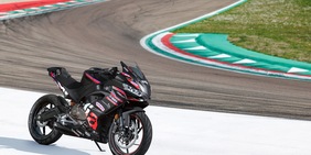 Aprilia RS 457 GP Replica: la piccola sportiva si veste da MotoGP
