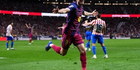 Lewandowski lancia la fuga del Barcellona