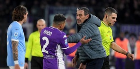 Pronostico Fiorentina-Lazio, ecco come finirà per i bookie la sfida tra Vanoli e Sarri