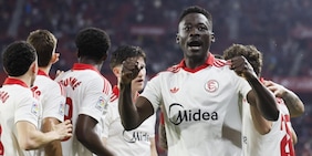 Liga: Atletico Madrid con la testa alla Champions League e ko a Siviglia, Valencia sconfitto a Elche