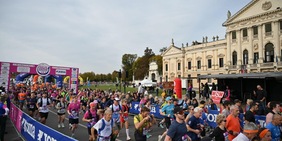 La maglia ufficiale della 40^ Wizz Air Venicemarathon si ispira al Leone Alato di San Marco