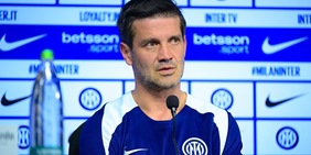 Chivu netto: "Bastoni solo da elogiare come uomo e calciatore". Poi spiega la frase sugli errori arbitrali