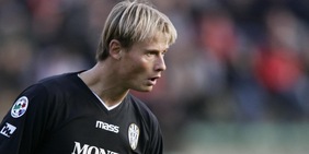 Manninger, il falegname che curava il legno della sua porta come quello della sua casa