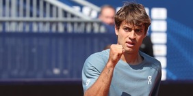 Pazzesco Cobolli, batte Zverev in due set a Monaco e vola in finale!