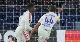 Psg stanco, il Lione passa al Parco dei Principi: la Ligue 1 resta aperta