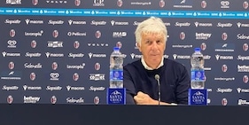 Gasperini: "Ho delle idee su come alzare il livello della Roma". Poi la gag con il giornalista: "Non siamo mica morti..."