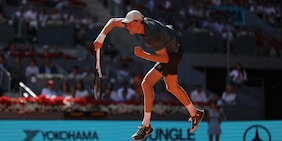 Sinner vola ai quarti di finale del Masters 1000 Madrid: Jannik batte Norrie in due set 6-2 7-5