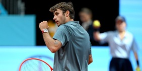 Cobolli lotta solo nel secondo set: Zverev vince 6-1 6-4 e si prende la semifinale a Madrid