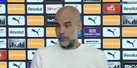 Guardiola show in conferenza: "Psg-Bayern, che giocatori schifosi". Poi la gag con il giornalista: "Io sono più bello..."