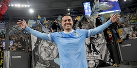 Lazio, passerella Pedro e un doppio evento: presto svelerà il futuro
