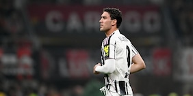 Stallo con la Juve, Vlahovic al primo incontro con il Bayern Monaco: il ruolo del papà di Dusan