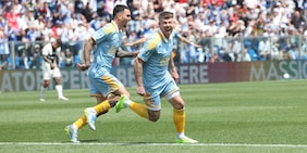 Como, la favola continua: batte il Parma 1-0 e resta in corsa per la Champions
