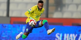 Incredibile Brasile: Neymar si infortuna al primo allenamento, le sue condizioni prima del Mondiale