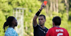 Leao, la prima del Mondiale è a rischio: cosa può succedere dopo il rosso in amichevole