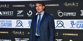 Carnevali subito al lavoro: da Dibu Martinez a Sorloth e Kolo Muani, si apre un nuovo corso Juve