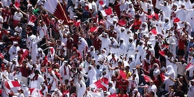 Mondiali, l'inchiesta shock: "Il Qatar ha pagato migliaia di tifosi per riempire gli spalti"