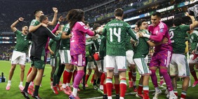 Il Messico non ha ancora preso un gol, vola agli ottavi e sogna: Ecuador eliminato