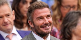 David Beckham sfoggia l'orologio più elegante a Wimbledon 2026