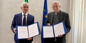 Abodi e il Cardinale Zuppi firmano il protocollo d'intesa per la riqualificazione degli oratori: i dettagli