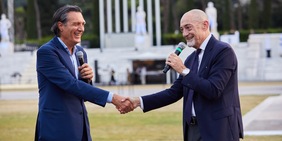 Volvo celebra il futuro elettrico: grande successo per la premiere di EX60 allo Stadio dei Marmi