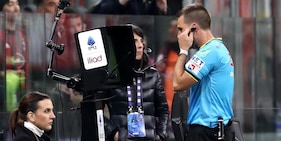 Cambia una regola in Serie A: cosa succederà con la revisione degli angoli