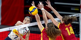 Europei U 22 Femminili: l'Italia travolge la Spagna e vola in finale
