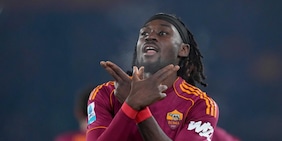 Koné in uscita dalla Roma. Ma lo United non accelera