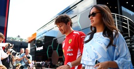 Leclerc diventa papà: la moglie Alexandra mostra il pancione al GP di Ungheria