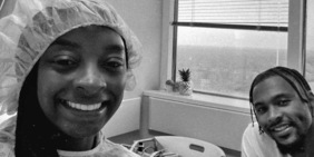Simone Biles di nuovo in ospedale dopo il malore: l'intervento e il mistero sulle sue condizioni di salute
