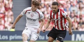 Victor Muñoz e la maglia numero 21 del Liverpool