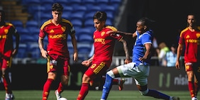 Il Cardiff travolge la Roma in Galles: Dybala sbaglia un rigore e segna il gol del 4-1