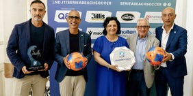 Beach Soccer: sei giorni di spettacolo a Scoglitti, in palio gli Scudetti Serie A Q8, Under 20 e Femminile