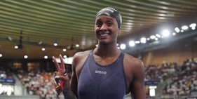 Europei di nuoto oggi, Sara Curtis cerca l'oro nei 50m dorso: dove vederla in tv e il programma degli italiani in gara