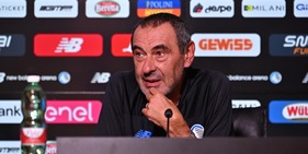 Atalanta, Sarri si emoziona ancora: "Sento le farfalle nello stomaco". Poi parla di Romagnoli...