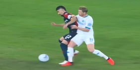 Moviola Genoa-Napoli: Di Bello insufficiente, perché si discute