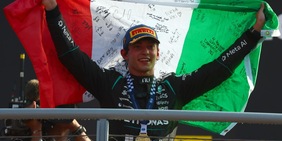 Antonelli, le lacrime sul podio, il sodalizio con Sinner e la voce rotta dall'emozione: "Oh mio Dio!"