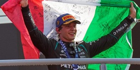 Antonelli da leggenda: vince a Monza partendo diciannovesimo!