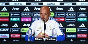 Spalletti prima di Sassuolo-Juve: "Non giocare la Champions ci brucia tantissimo". E la battuta su Carnevali
