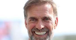 Klopp e la battuta virale prima di Germania-Grecia: "Se non vinciamo tornerò ad avere la stempiatura"